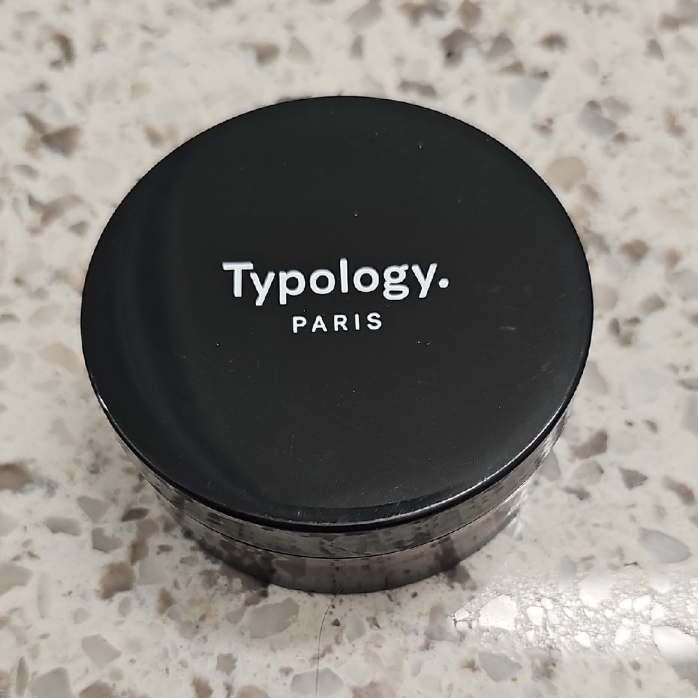 Typology Paris Mattifying Loose Powder